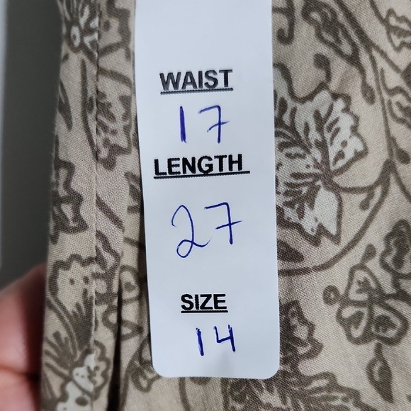 Elegant Tan and Brown A-Line Skirt - Picture 2 of 5